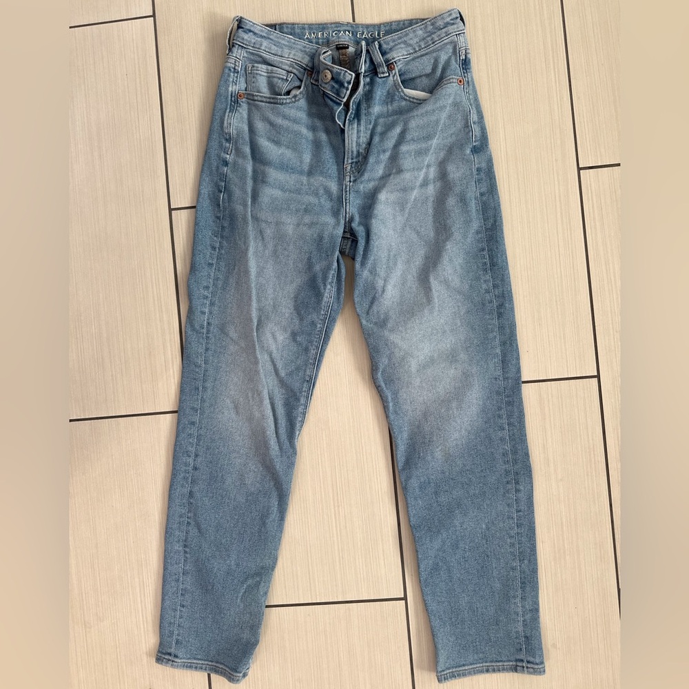 American eagle mom jeans